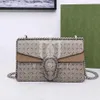 Klassisk lyxkedja Fashion Crossbody Bag 2021 Plaid Flower Brand Wallet Vintage Ladies Brown Leather Handbag Designer Shoulder Yu558