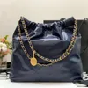 10A Mirror Quality Luxury Designers Bag Mini Bucket Bags 22 Handväska 35 cm shoppingväska kalvskinn quiltad tote svart handväska kvinnors axel silverkedja med låda