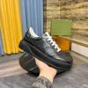 lyxiga män sneakers mens casual spets upp andningsskor tenis varumärkesdesigner trend kör jogging skor manliga vulkaniserade skor