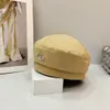 Женский роскошный дизайнерский дизайнер Ball Cap Fashion Summer Vation Vation Travel Travels Знакомство визиты с розовым узором.