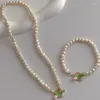 Chaînes perle tulipe collier Design élégant adapté à la fête des femmes ensemble de bijoux pendentif 2023 cadeau de vacances