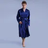 Robes pour hommes Robe de marié Emulation Silk Soft Home Peignoir Chemise de nuit pour hommes Kimono Nom et date personnalisés Personnalisé pour la fête de mariage 230612