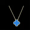 Подвесные ожерелья модные цветы четырехлистных клевер Cleef Женские роскошные дизайнерские ожерелья украшения J230612