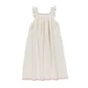 Vestidos para meninas de algodão elegantes e esvoaçantes vestido para meninas verão novo infantil decote quadrado babado manga alça solta comprimento médio R230612