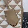 1BA354 New Women's Hands Hands Hand Generation Counder Bag Bag Vibrodery Bag Bag Bag Bag بثلاثة أحجام للاختيار جميلة جدًا