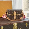 10A Top kwaliteit diane tas vrouwen een schouder crossbody tas designer handtas Reliëf lederen tassen louise viuton vutton Elegante en veelzijdige baguette tas portemonnee