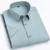 5xl Kısa Kollu Erkek Elbise Gömlek Bambu Fiber Yumuşak İş Katı Erkekler Resmi Gömlek Cep Yok Comfotable Serin Düzenli Uyum