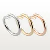 Desinger Love Ring Donna Band Ring Gioielli Acciaio al titanio Chiodo singolo Europeo Americano Moda Casual Coppia Classico Oro Argento Rosa Opzionale Taglia 5-11