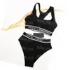 Lyx kvinnor bikini badkläder designer sexig delad baddräkt sommar charmig strand bh trosor lady girl bathing kostymer220s