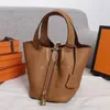 Bolsas de mão de couro genuíno bolsas femininas crossbody bolsas de design de luxo na moda bolsa balde de grande capacidade bolsas de ombro