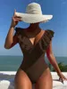 Kvinnors badkläder 2023 Sexig Ruffled One Piece Swimsuit Women Deep V Neck Ruched Padded High Cut Bathing Suit Monokini Swim Beach Wear