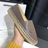 Luxe ontwerpers dia's Vrijetijdsschoenen Topkwaliteit Lamsvacht Espadrilles platte schoenen katoen tweed Pantoffels mode Schoeisel Loafers Fisherman sneakers Canvas schoenen