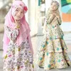 キッズのためのエスニック服アバヤとヒジャーブ女の子イスラム教徒の花の祈りのドレススカーフイスラムの子供たちイードパーティーローブドバイキマーセット2ピース