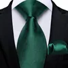 Bow Ties Classic Green Solid For Men Silk Polyster 150cm Längd Bröllopsfest Neck Tie Set Pocket Square Present Partihandel Dibangu