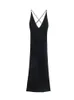 Abiti casual Vestito da festa da donna sexy Midi 2022 Inverno Profondo scollo a V Matita sottile Abiti senza schienale Catena Croce lavorata a maglia Abito da donna nero Z0612