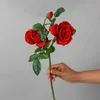 Suszone kwiaty Wysokiej jakości głowy symulacyjne nawilżające róża fałszywa kwiat domowy dom do jadalni dekoracja ślubna sztuczna