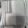 Designer Luxury Pillowcase Real Wool Cashmere Cushion Cover 3 Färger stor storlek 50*50 cm Signage Letter CushionCover Classic Mönster för inomhus utomhusbilsresor