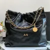 10A Mirror Quality Luxury Designers Bag Mini Bucket Bags 22 Handväska 35 cm Shopping Calfskin Quiltad Tote Black Purse Womens axel Silver Chain Bag med ruta 66