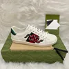 FREE SHPPING Italy Luxury Walking Sneakers Platform Low Men Women Shoes Casual Dress Trainers Tiger Embroidered Ace Bee White Green Red 1977s Stripes Shoe 35-46