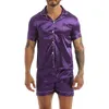 Mäns sömnkläder Fashion Mens Silky Satin Pyjamas Set Solid Color Short Hleeves Button T-Shirt Topps med Elastic Waistband Boxer Shorts Sleepwear 230612