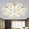 Lustres Salon Lampe Simple Atmosphère Moderne LED Plafond Creative Chambre Acrylique Paon Éclairage