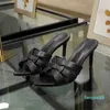 디자이너 2023 럭셔리 여성 샌드달 하이힐 슬리퍼 슬라이프 슬라이드 스트라스 및 가죽 샌들 섹시한 뾰족한 발가락 여름 레이디 펌프 신발 35-42