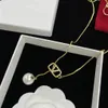 Classic Pendant Necklace Designer Designs Women's Atmospheric Necklace Popular Jewelry Party Valentine's Day Jewelry Gift Box