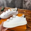 2023 Casual Schoenen Vrouwen Reizen Lederen Lace-Up Sneaker 100% Koeienhuid Mode Dame Platte Designer Running Trainers Letters Vrouw Schoen Platform Mannen Gym Sneakers Maat 35-45