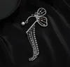 Hängen Crystal Tassel Butterfly Single Ear Bone Clip Womens Frosty Long Pearl Earrings For Women Girls Design Gift Drop Deli OT76C