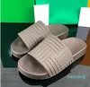 المصمم 2023 Slippers Men Mener Sandals Rubber Flip Flops Summer Shoes Dearfoam Flat Belly