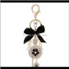 Piękny słodki dziobek Perl Flower Perfume Butelka Fashion Ins Luksusowy projektant Diamond Rhinestone Bag Charms Tassel 8ZLH6 Nen2Y6557372304H