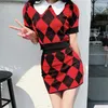 Abiti da lavoro Y2k Girl Slim O Neck Short Knit Set Mujer T-shirt Mini gonna elastica in vita Nero Rosso Argyle Set di abiti in maglia gotica da donna