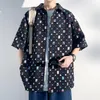 Chemises décontractées pour hommes surdimensionnés hommes Style coréen chemise à manches courtes à carreaux 2023 été graphique Harajuku Blouses homme femmes vêtements unisexe