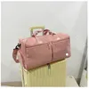 Çantalar ll spor açık yoga çanta kadın spor salonu duffel çanta yüksek kapasiteli crossbody tasarımcı çanta kadın erkek lüks tote çanta omuz seyahat