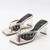 Liyke 2023 nueva marca Strange tacones altos chanclas mujer zapatillas moda cristal flecos V-Strap sandalias zapatos mulas Sliders