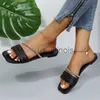 Slippers Fashion Rhingestone Weave Design Femmes Slides Bottom Flat Bottom Notlip Outdoor Beach Womans Sandals 2023 Nouvelles pantoufles sexy chaussures de femme J230613