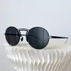 Round Frame Womens Sunglasses مائة شخص بسيط حماية من أشعة الشمس من المطاط الغلاف الواقي حجم 58 22 140 رجال نظارة شمسية رياضية قيادة عملية عملية