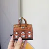 Key Rings Adorable Tiny House Bag Charm Keyring Decorate Your Purse Backpack 230612