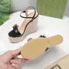 Straw weaving wedge platform sandals Ankle strap hardware buckle decoration exposed toe Flats slope root pumps women's luxury designer high heele 35-41With box