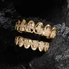 Novo conjunto de grelhas de moda prateado banhado a ouro CZ Iced Out Teeth Grillz Top Bottom Cross Grills conjunto de joias presentes para homens