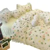 Conjuntos de cama Ins Cute Flowers Conjunto de cama primavera verão princesa babado capa de edredom 200x230 lençóis e fronhas queen size king size z0612