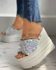 Kapcia Summer 2020 Peep Stopa cekiny frędzle hem klinowe Kapcieczki Bling platforma Slajdy moda swobodne sandały zewnętrzne buty damskie J230613