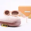 Tasarımcı Görünüm Oval Güneş Gözlüğü Erkekler için Kadınlar Lüks Gözlük Kedi Güneş Gözlüğü Polarize Üst Moda Gözlük M çerçeve Gafas Pembe Kutu ile Gafas