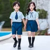 Conjuntos de Roupas Uniforme Estudantil Britânico Escola Primária Roupas de Jardim de Infância Camisa Terno de Verão Camisa Azul Marinho Saia Shorts para Crianças Meninos Meninas 230612