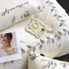 Sängkläder sätter högkvalitativa bomullsbäddsuppsättningar mjukt täcke täckning sängkläder platta ark fodral blommor broderi säng set king queen size z0612