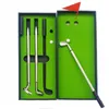 Club Shafts 3pcs / Box Golf Pen Set Mini Desktop Golf Ball Pen Gift Set avec Putting Green Flag Métal Golf Clubs Modèles Stylos à bille 2 balles 230612