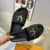 Designer Slides Donna Uomo Pantofole Sandali di lusso Sandali di marca Infradito in vera pelle Appartamenti Slide Scarpe casual Sneakers Stivali di marca S330 06