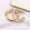 Women Men Designer Brand Letter Brooches Gold Plated Rhinestone Plaid Jewelry Brooch Charm Pin Marry Christmas Party Gift Accessorie High Quality