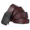Cintos Plyesxale 2023 Mens Good Leather Belt Retro Casual Real Couro De Alta Qualidade Metal Fivela Catraca Para Homem B976