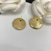 Géométrie Cercle Designer 18 km boucles d'oreilles étalon plaquées Gold Femmes LEXURES LETTRE DE MARCHE EORMINE HAUTER MATÉRIAU MATÉRIEL SEAU ACTE